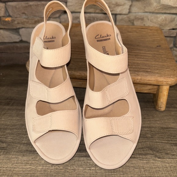 Clarks Collection Soft Cushion Reedly Juno Wedge Heel Womens 8 M Comfort Sandals - Picture 1 of 9